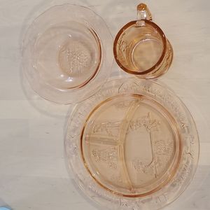 Tiara Indiana Nursey Rhyme Dish Set